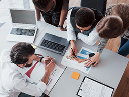 Investigadores del Centro de Investigaciones Económicas y Empresariales CICE