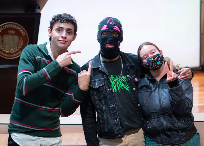 IMAGO 2022-2 El chico sin cabello de Pan_17