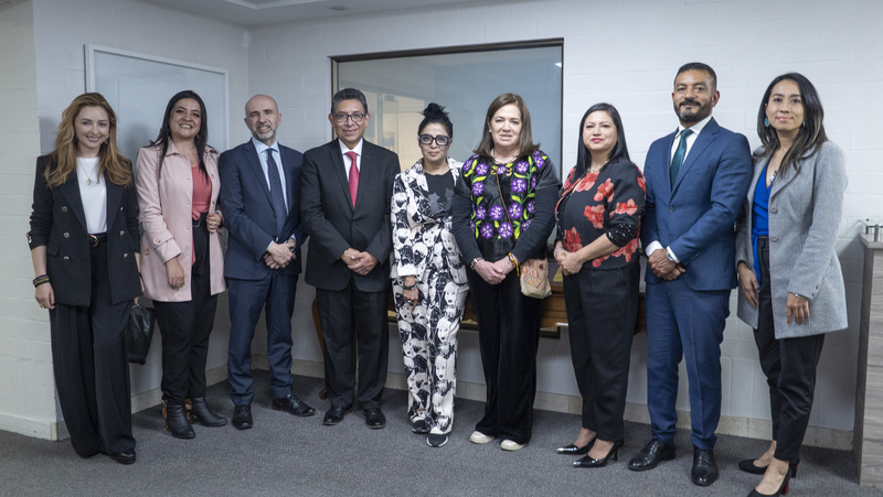 Encuentro organizado por la Facultad de Ciencias Económicas, Administrativas y Contables, al que fue invitada la embajadora de México en Colombia, junto con otros representantes del sector de ese país
