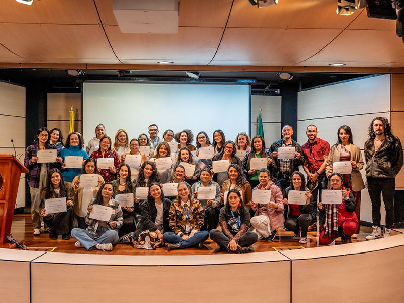 Los Libertadores realizó clausura taller emprendimiento mujeres cuidadoras