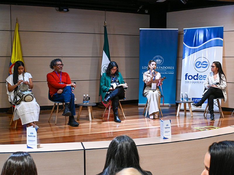 Unilibertadores fue sede de foro académico sobre oportunidades para jóvenes NINIS